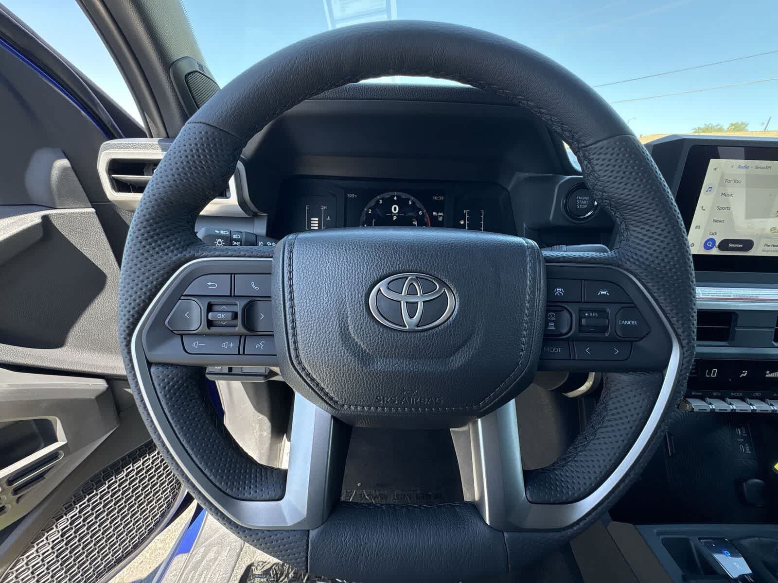 Used 2025 Toyota Tacoma SR5 AWD/4WD image 26