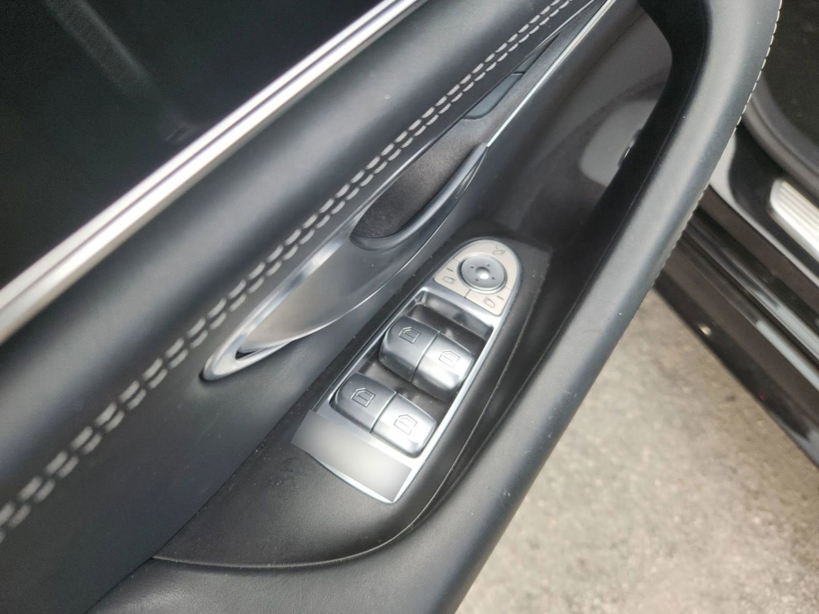 Used 2021 Mercedes-Benz AMG GT 43 w/ Driver Assistance Package image 43