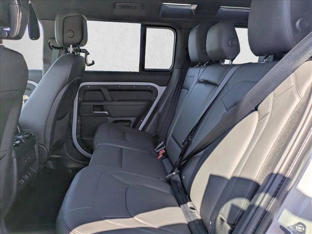 New 2026 Land Rover Defender 110 X-Dynamic SE image 16