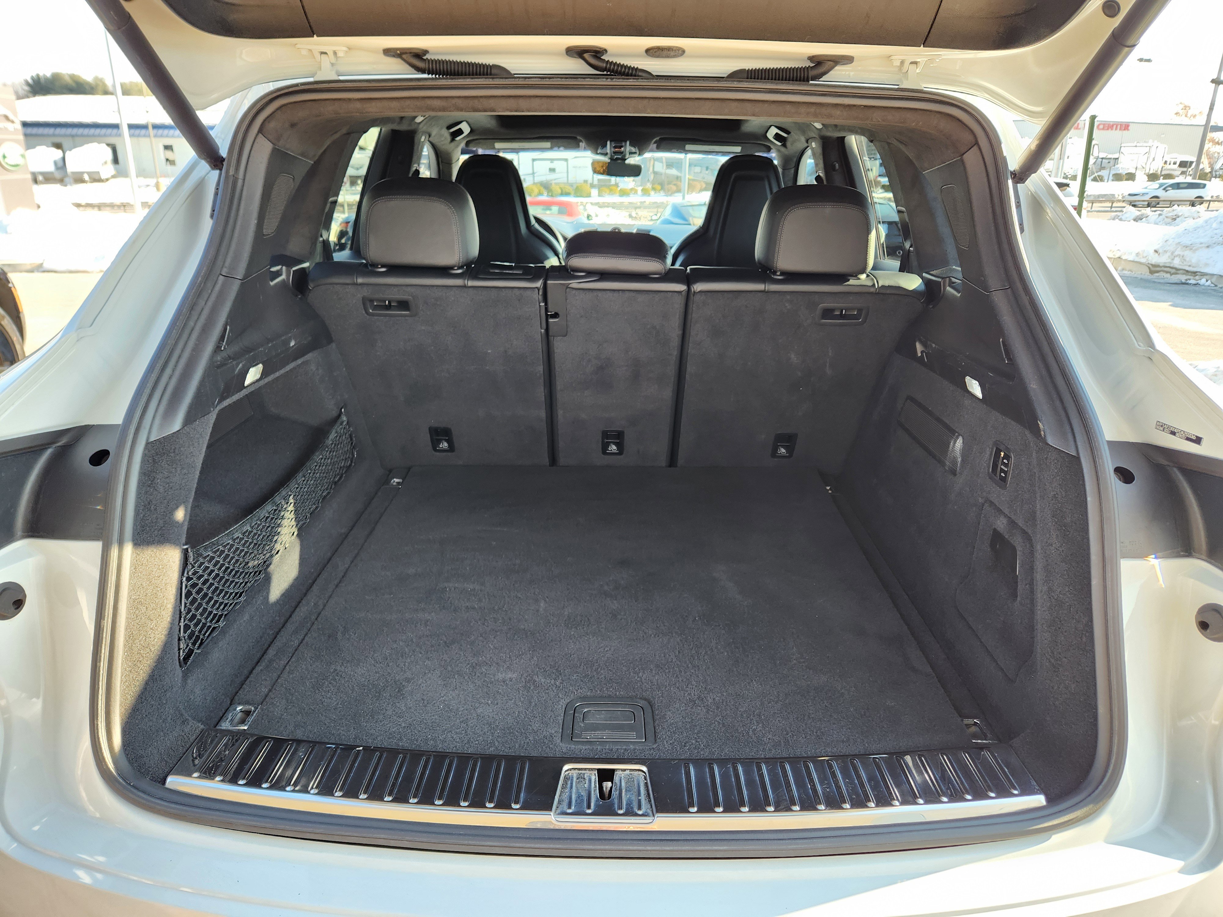 Used 2023 Porsche Cayenne Turbo AWD/4WD image 10