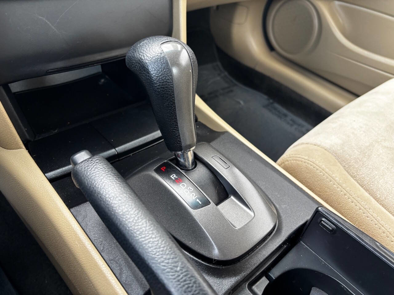 Used 2010 Honda Accord LX-S image 19