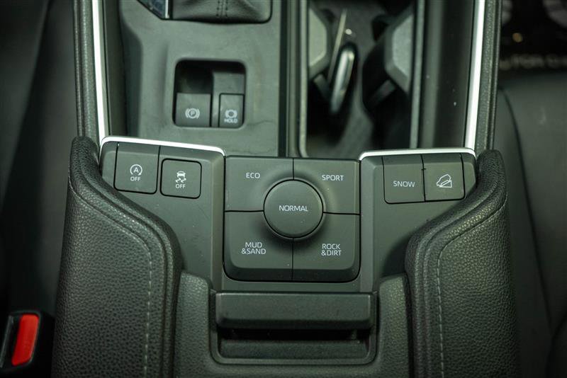 Used 2025 Toyota Grand Highlander AWD image 30