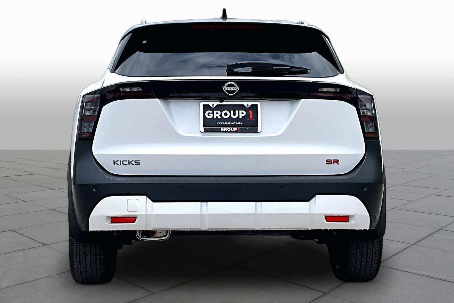 New 2026 Nissan Kicks SR FWD image 4