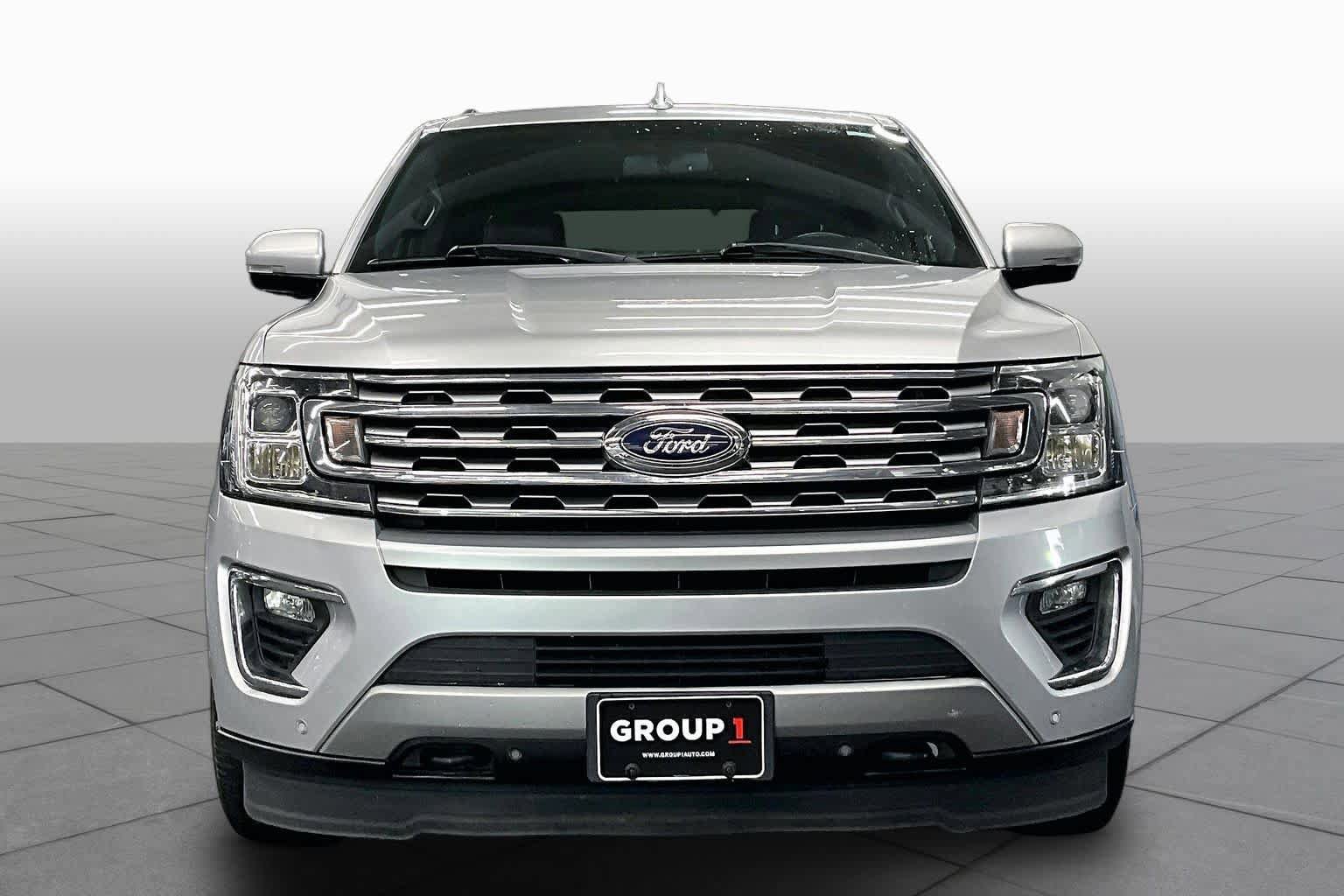 Used 2018 Ford Expedition Limited AWD/4WD image 3