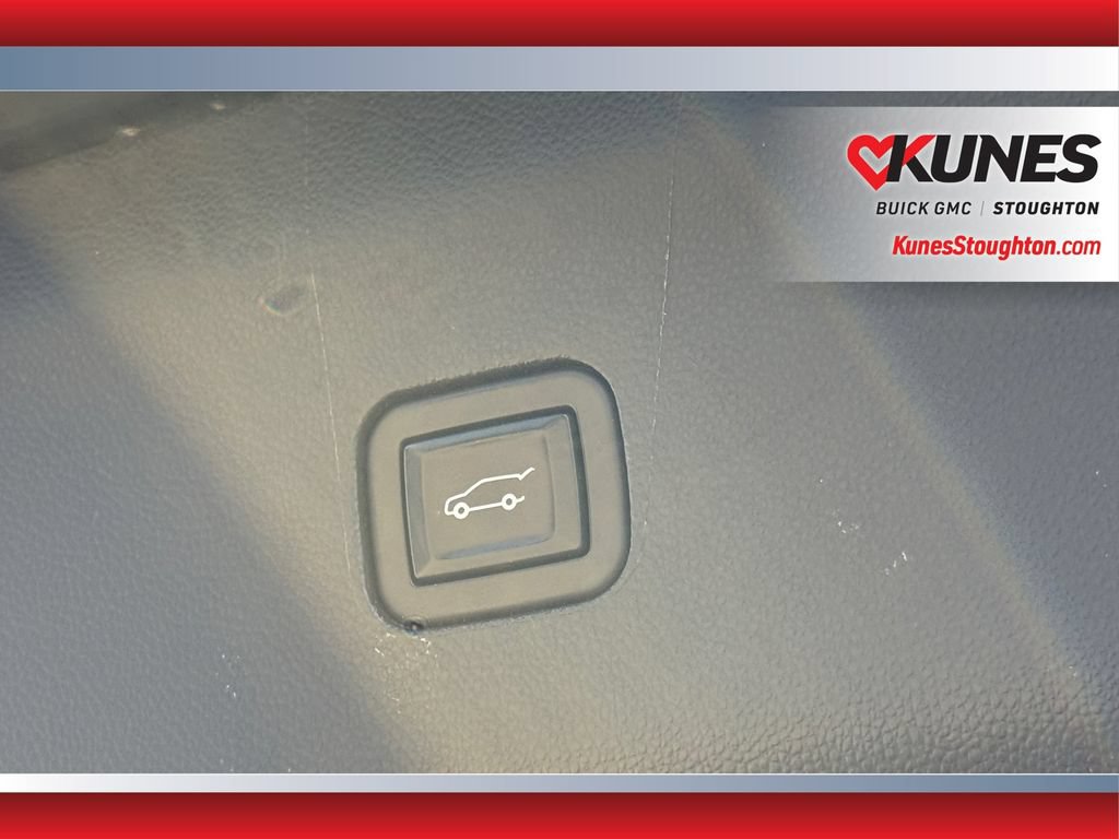 Used 2021 Buick Enclave Premium w/ Surround and Sites Package AWD/4WD image 44