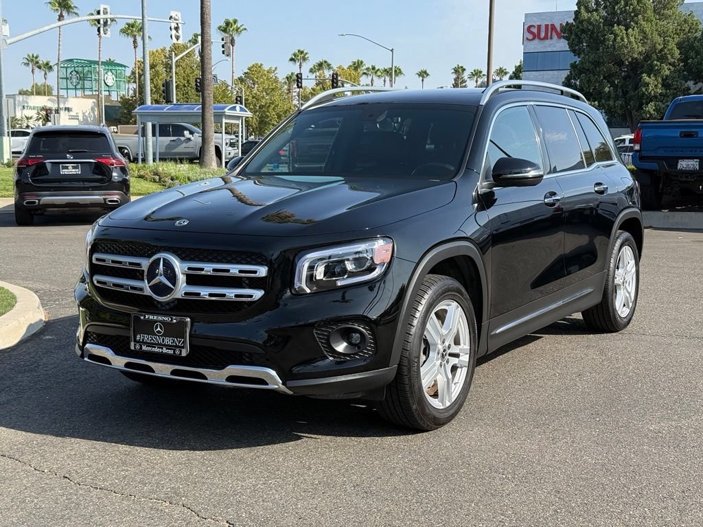 Used 2021 Mercedes-Benz GLB 250 w/ Premium Package image 7