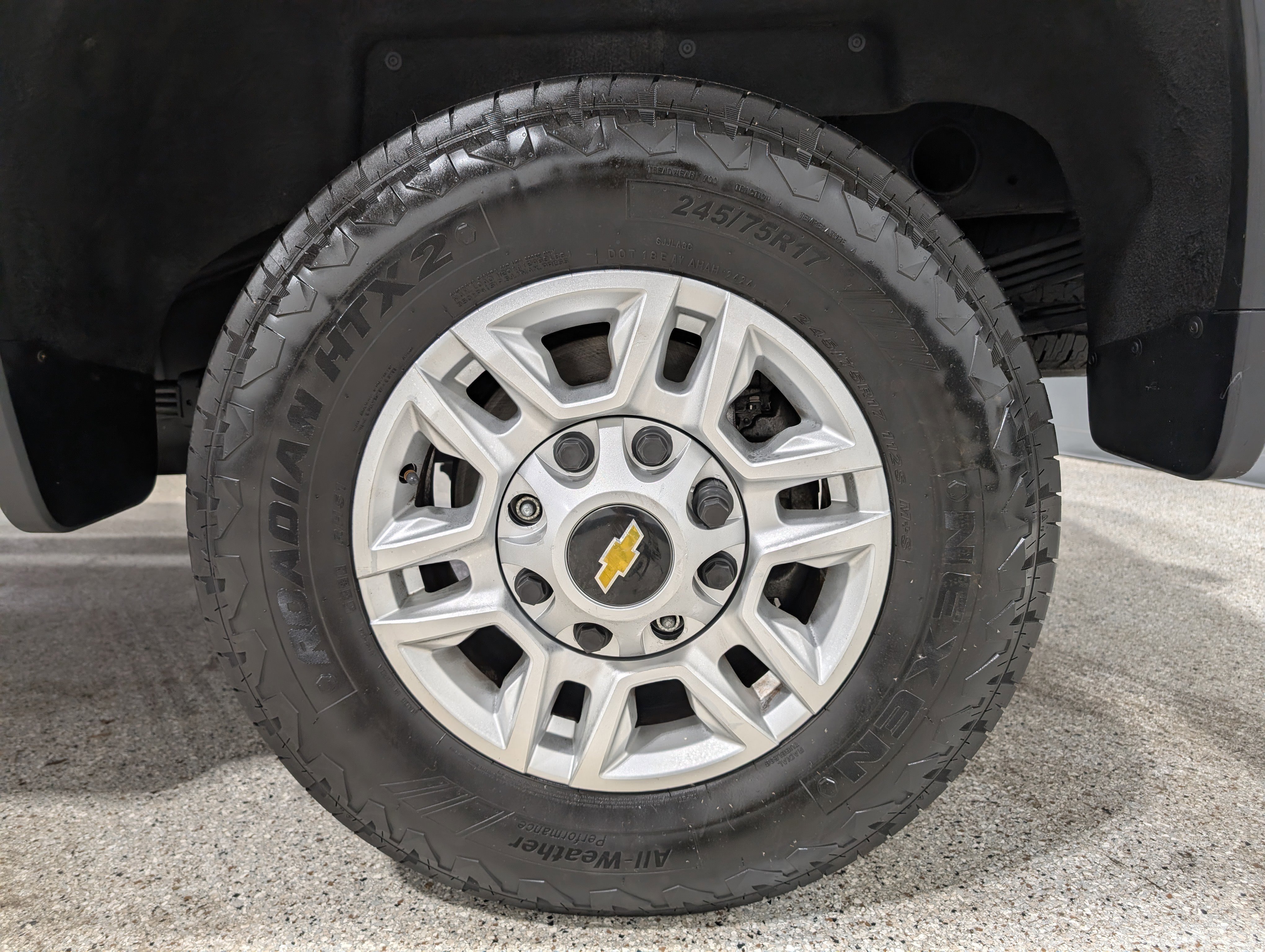 Used 2020 Chevrolet Silverado 2500 LT w/ Convenience Package image 12