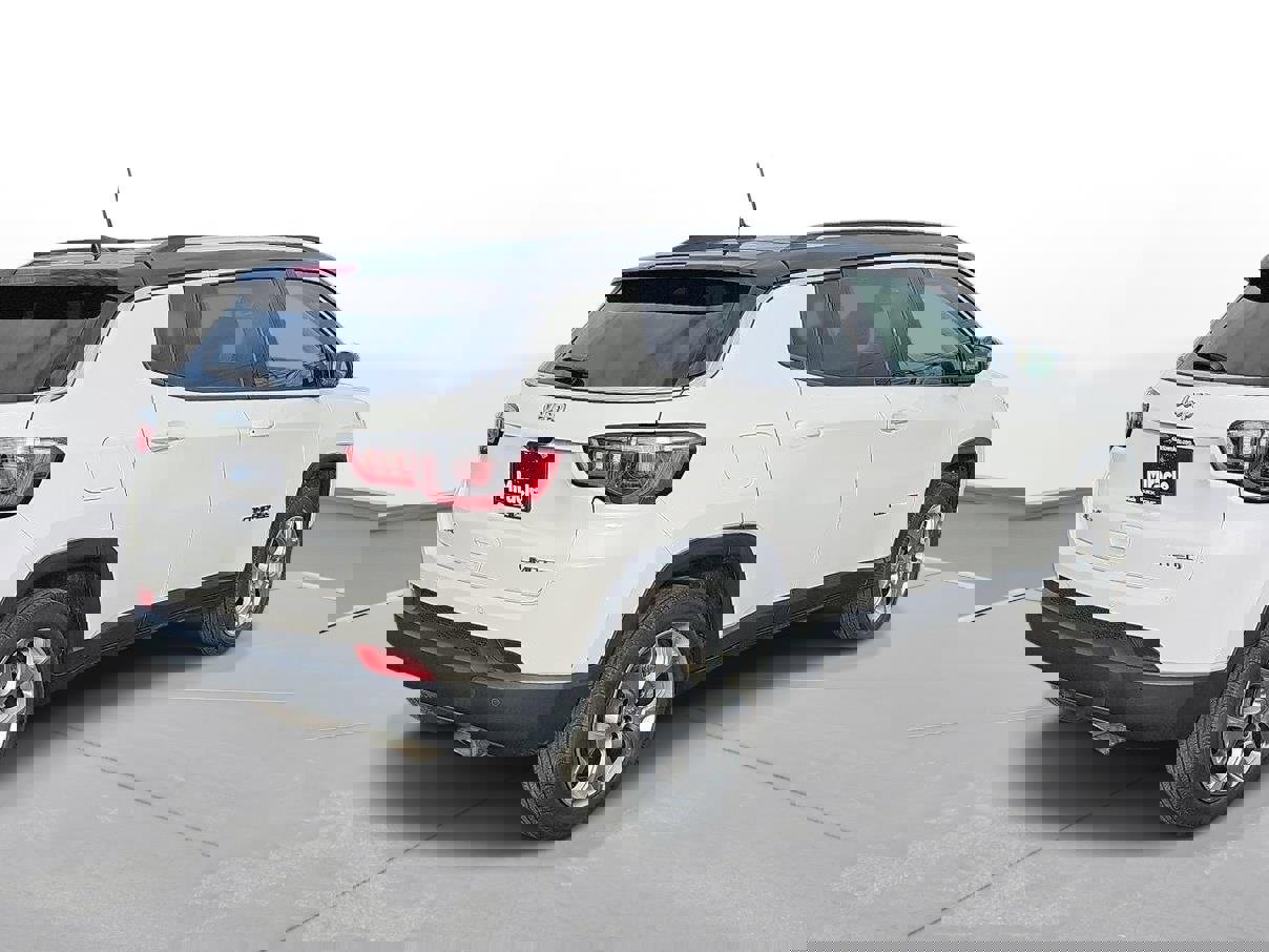 Used 2022 Jeep Compass Limited image 5