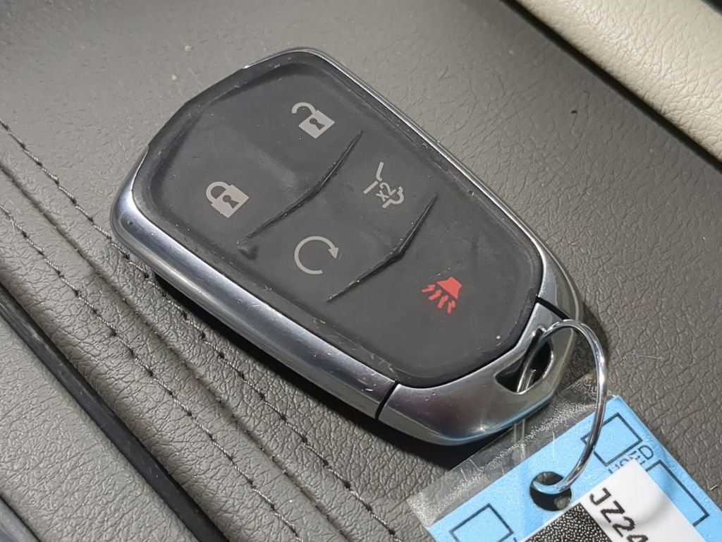 Used 2018 Cadillac XT5 Luxury w/ LPO, Wheel Lock Package image 47