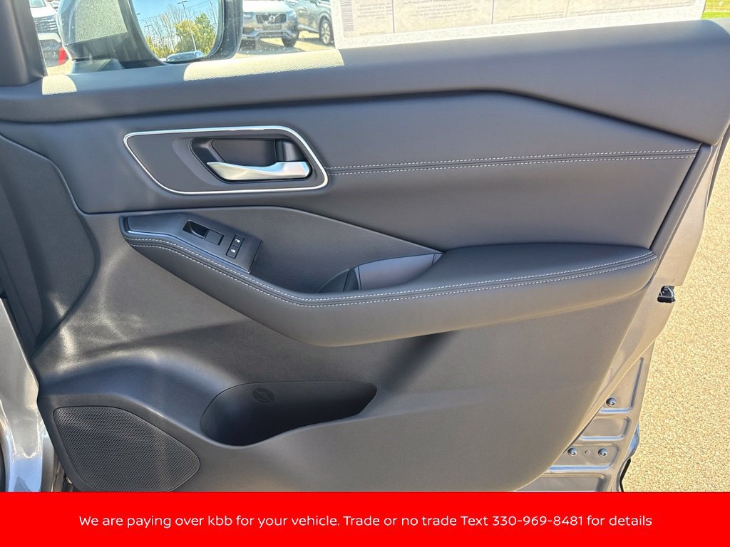 New 2026 Nissan Rogue Platinum w/ Platinum Premium Package AWD/4WD image 37