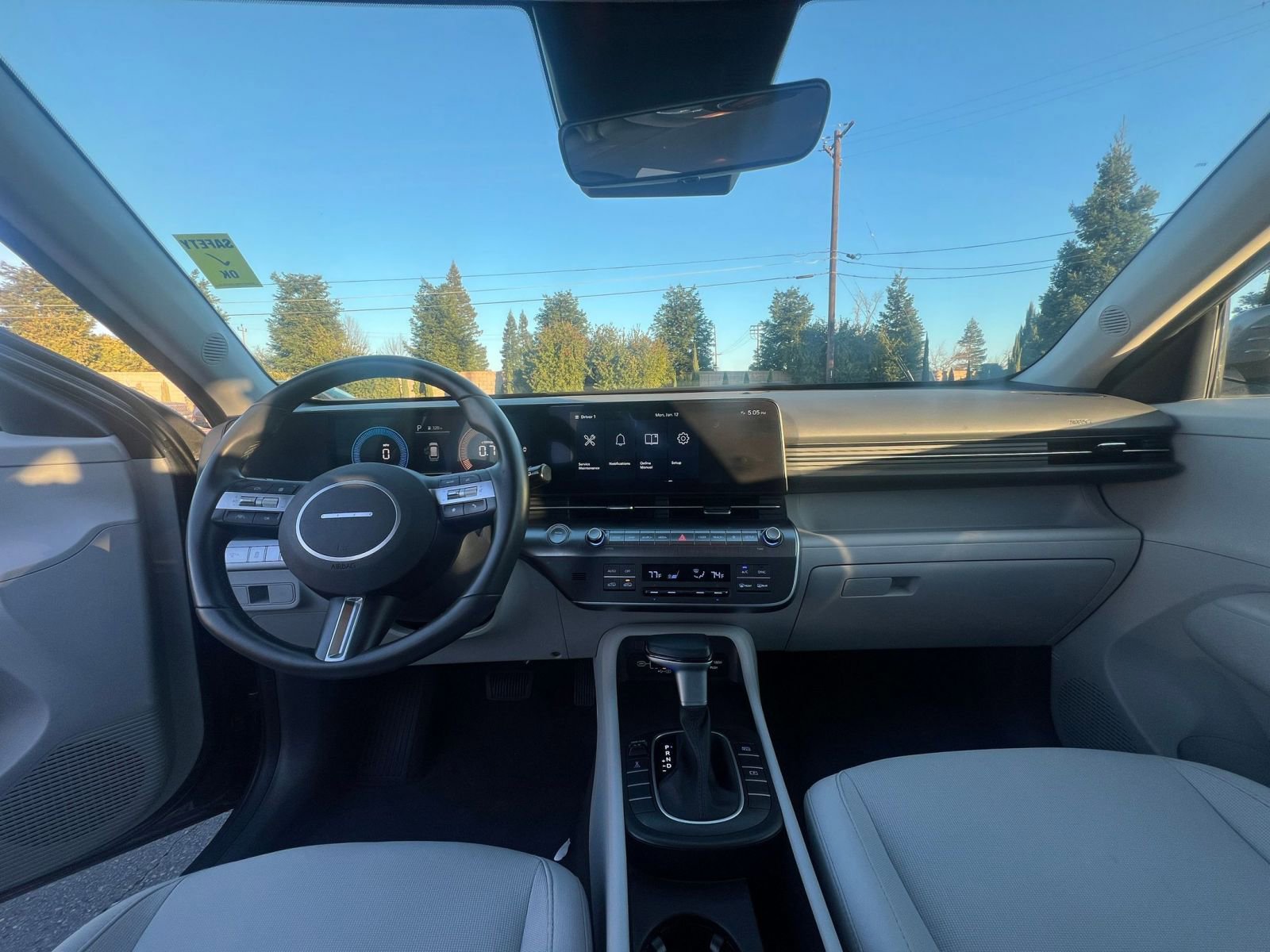 Used 2025 Hyundai Kona SEL image 33