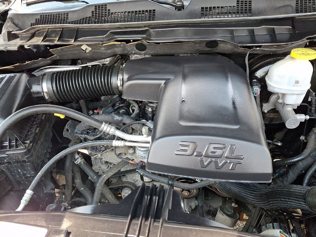 Used 2024 RAM 1500 Warlock AWD/4WD image 30