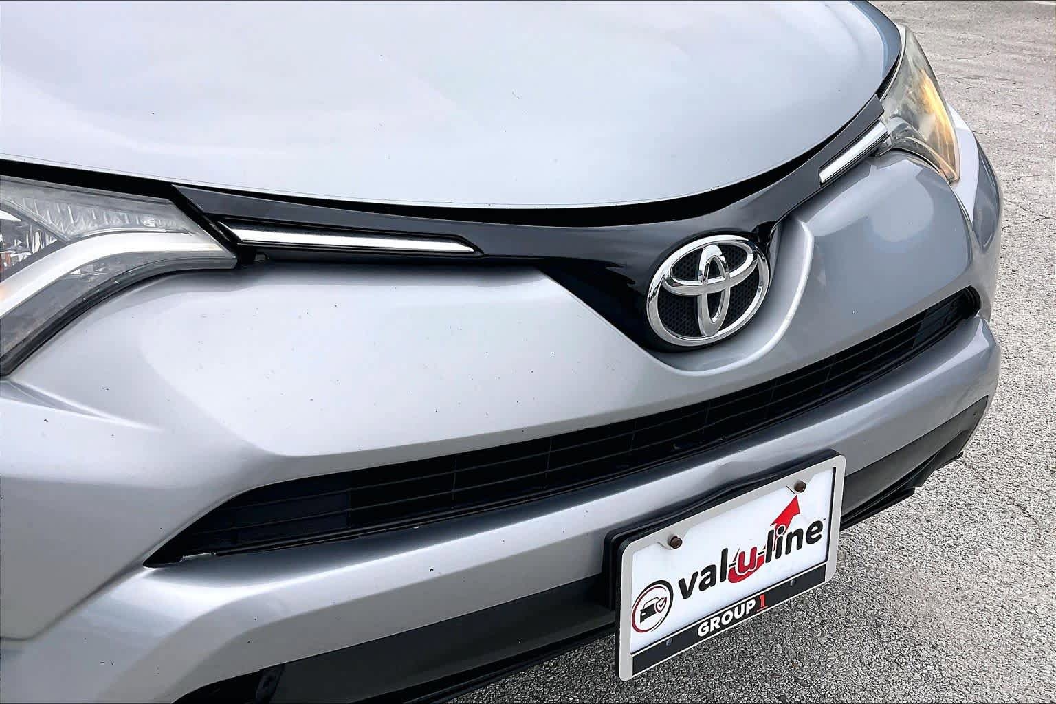 Used 2016 Toyota RAV4 LE FWD image 31