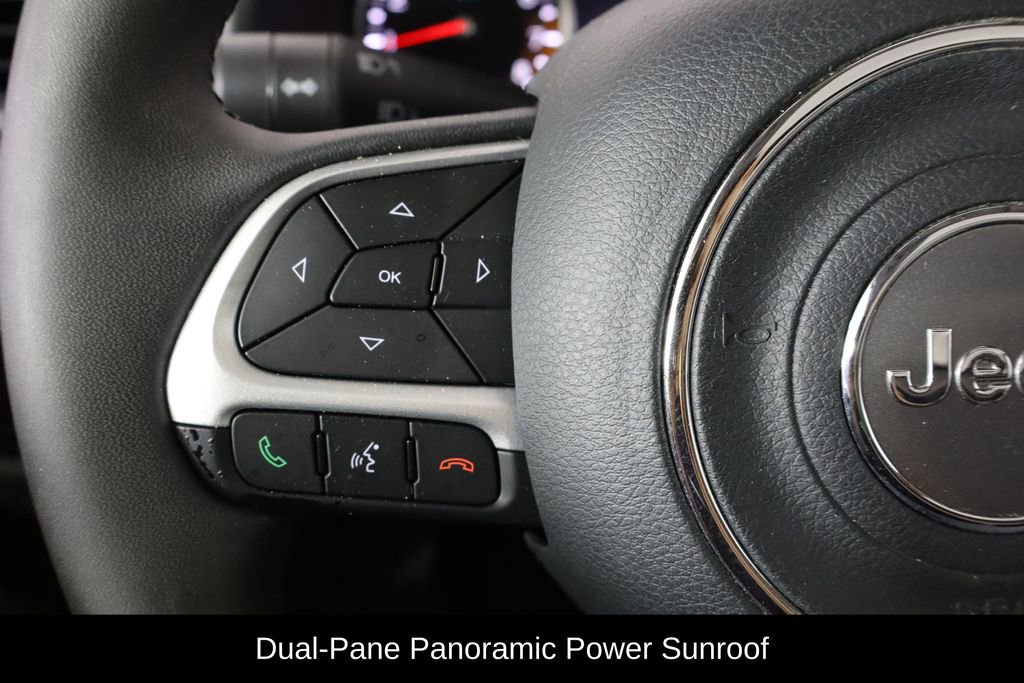 Used 2021 Jeep Renegade Latitude w/ Sun & Sound Group AWD/4WD image 8