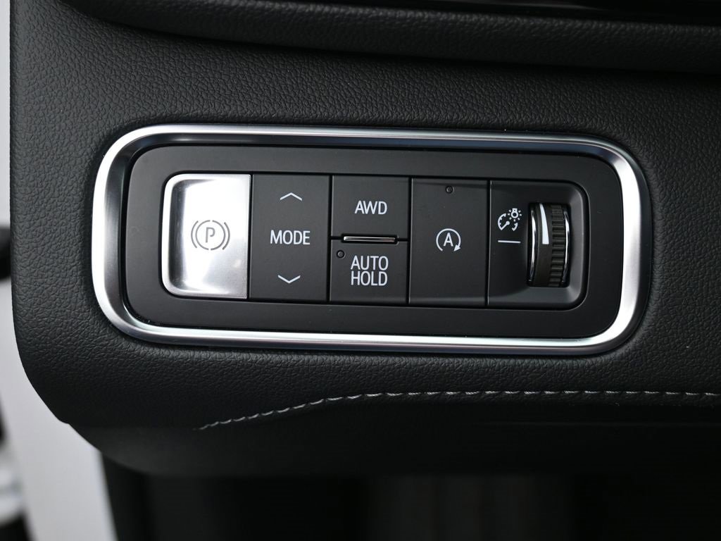 Used 2025 Buick Enclave Preferred w/ Power Package image 15