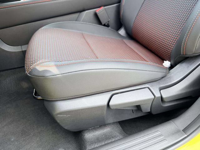New 2026 Nissan Kicks SR w/ Interior Electronics Package FWD image 15