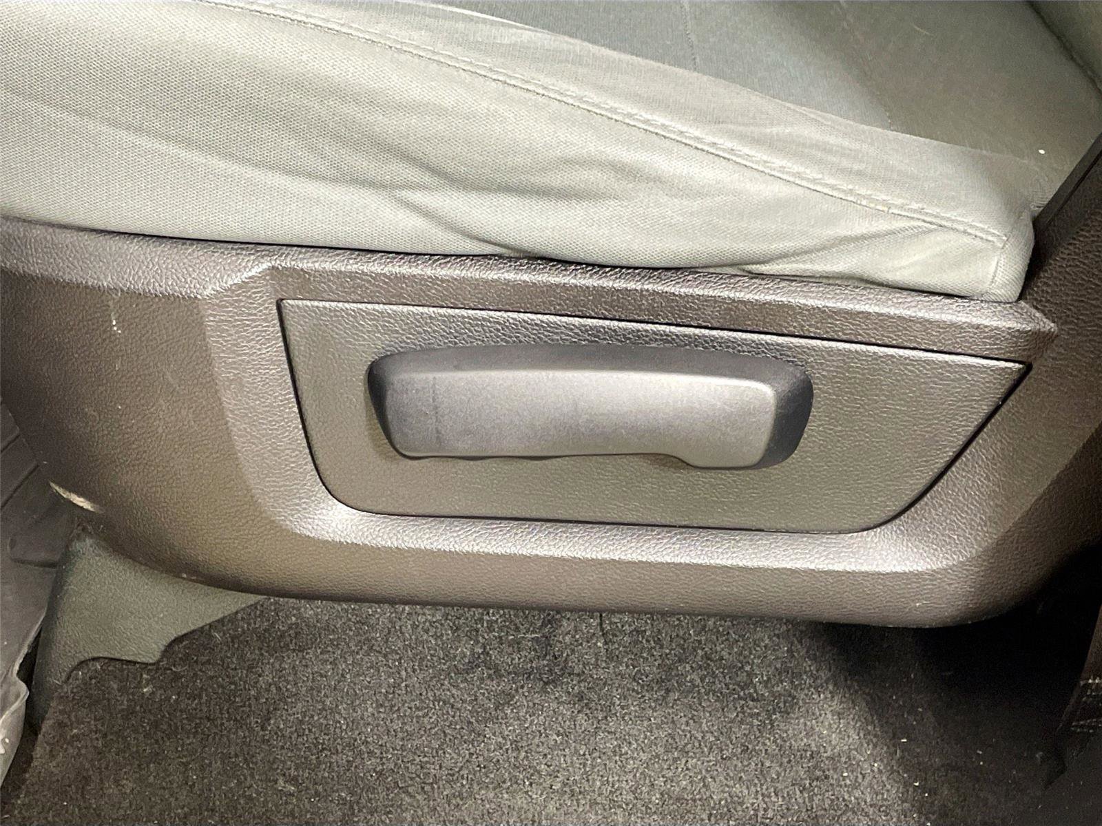 Used 2015 RAM 1500 Express image 21