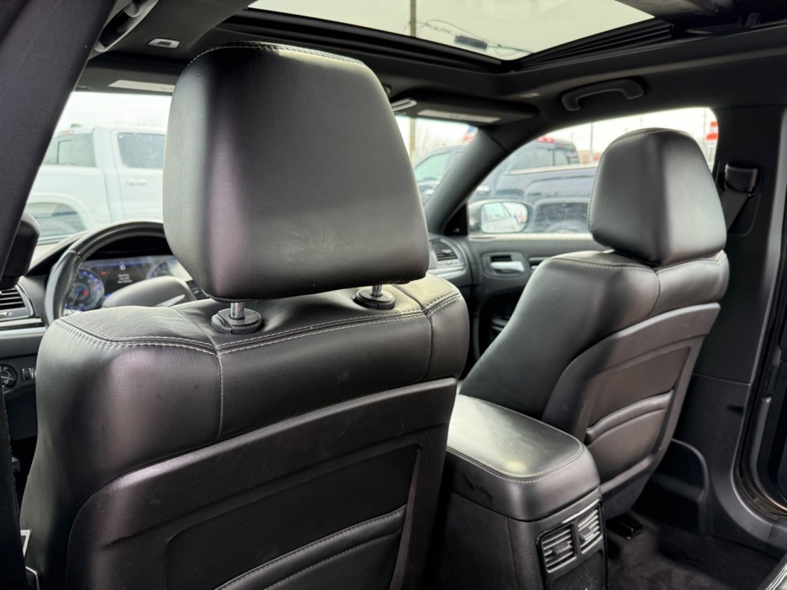 Used 2018 Chrysler 300 S w/ 300S Premium Group image 30