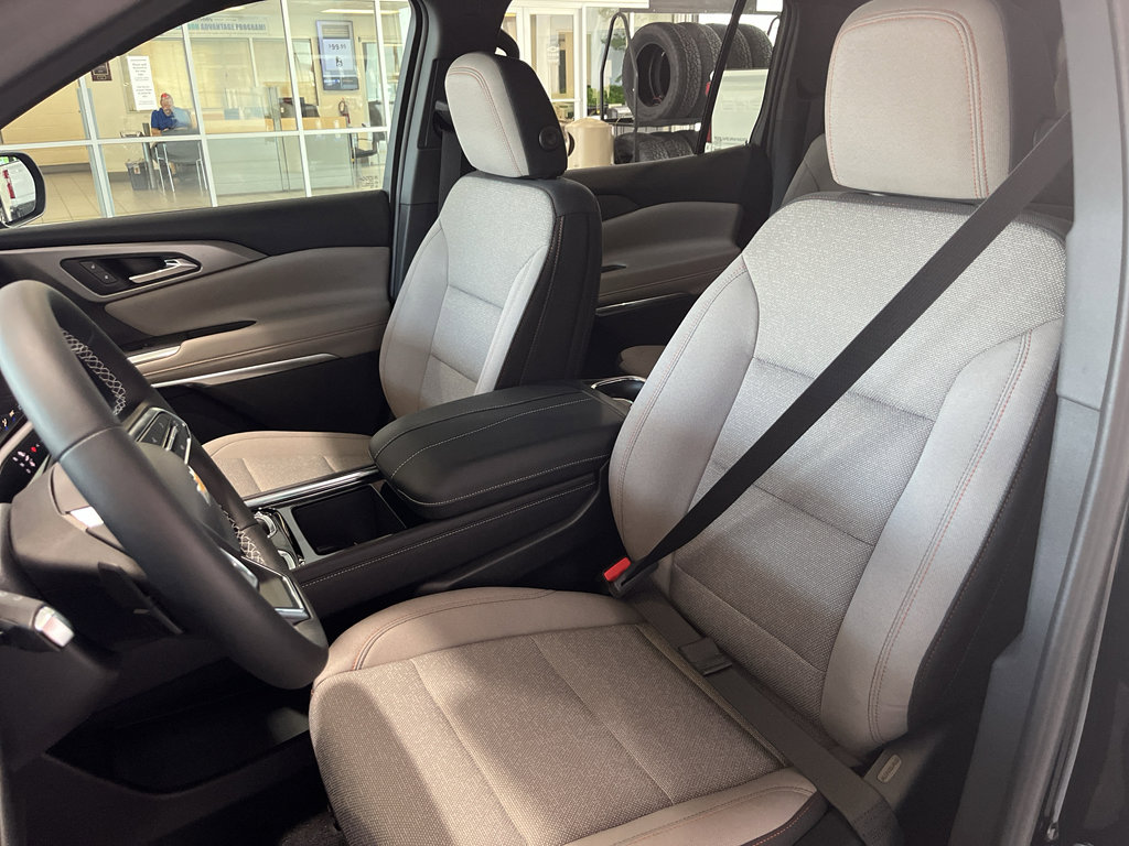 New 2026 Chevrolet Traverse LT FWD image 13
