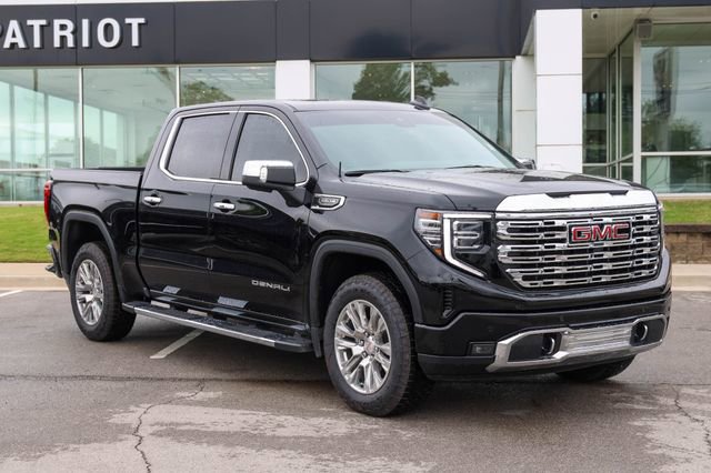 Used 2025 GMC Sierra 1500 Denali image 1
