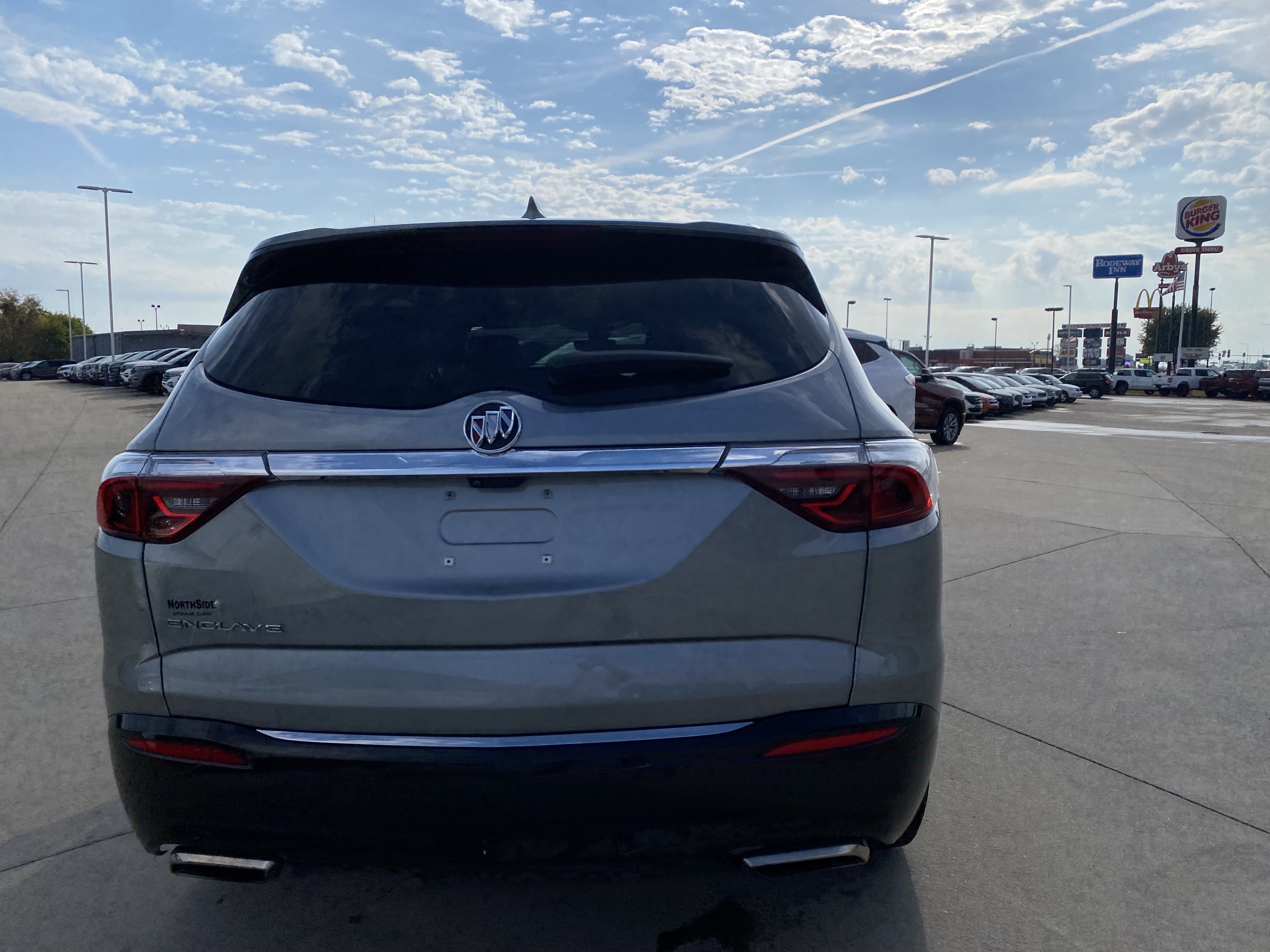 Used 2024 Buick Enclave Premium FWD image 5
