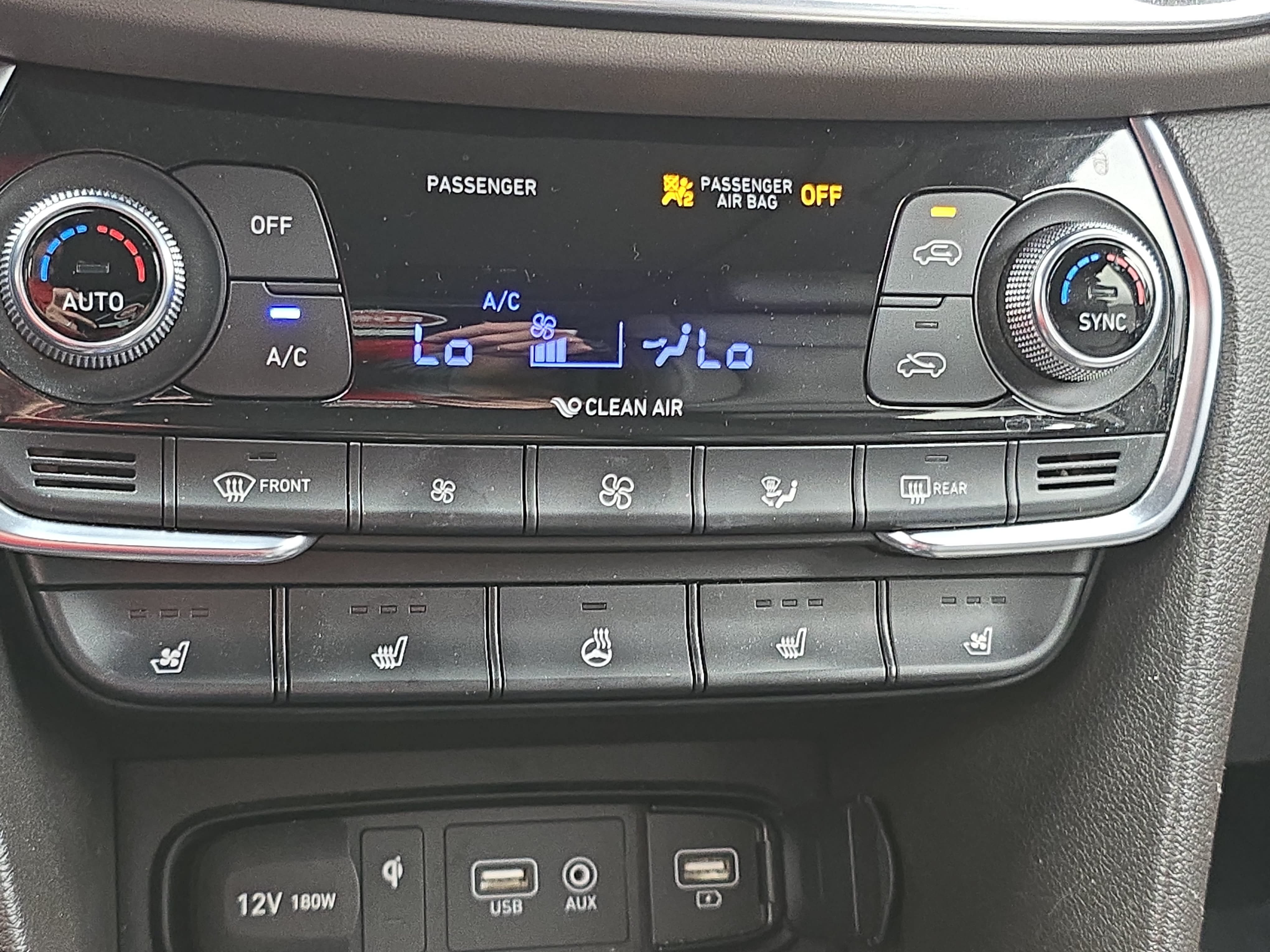Used 2020 Hyundai Santa Fe Limited FWD image 24