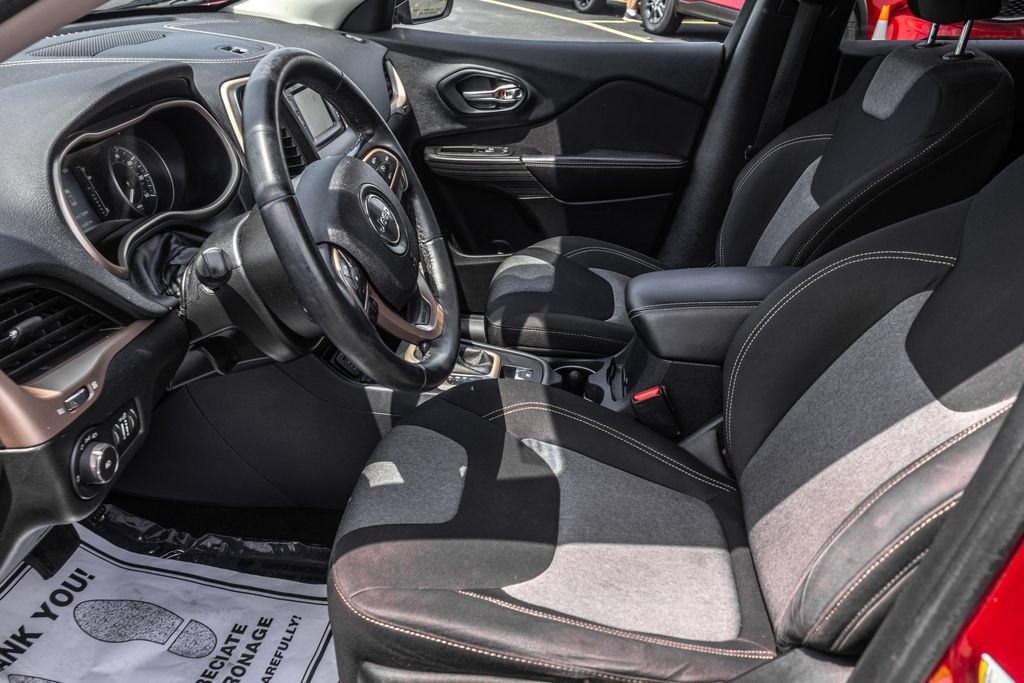 Used 2014 Jeep Cherokee Latitude FWD image 14