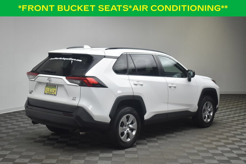 Used 2021 Toyota RAV4 LE AWD/4WD image 8
