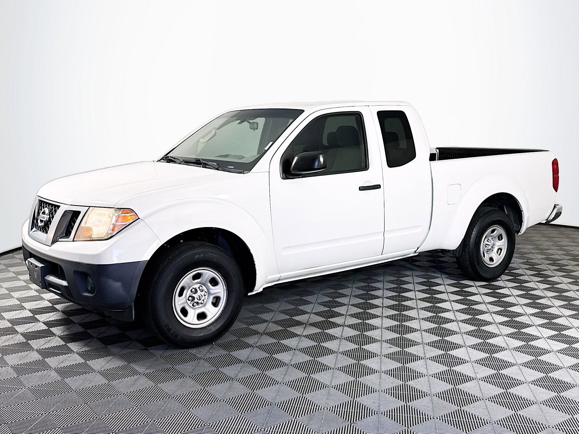 Used 2016 Nissan Frontier S image 4