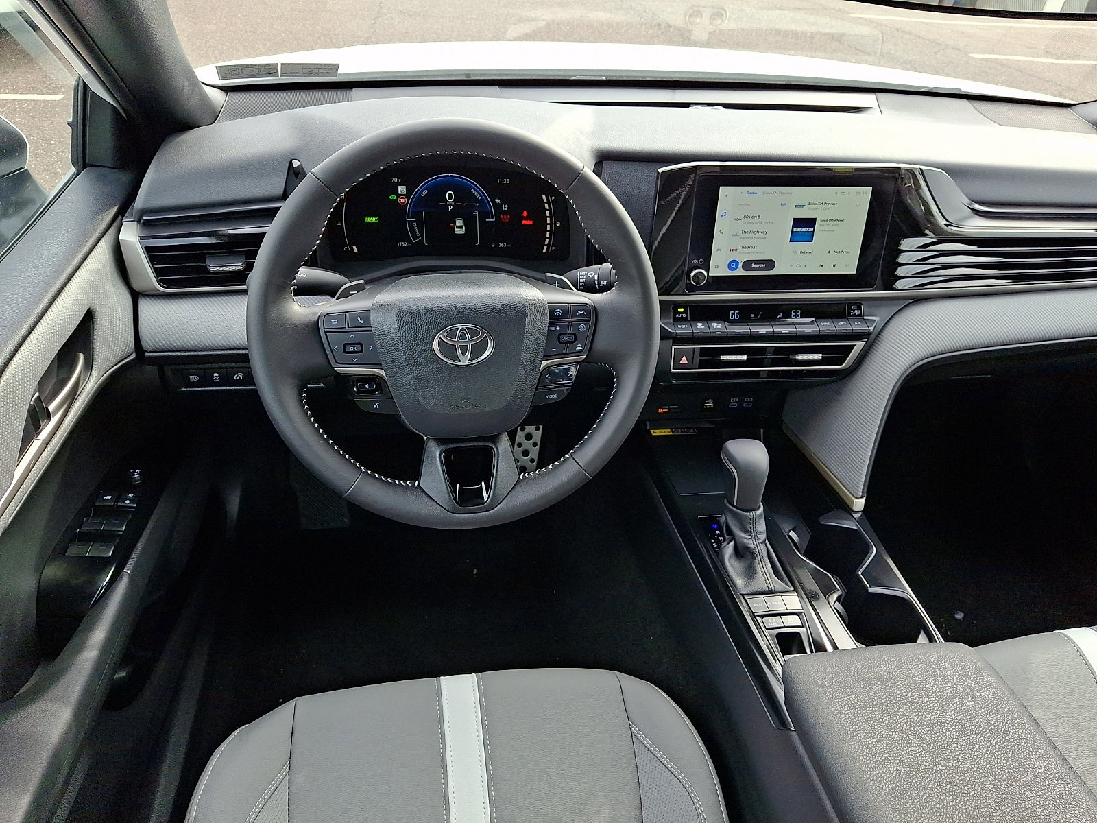 Certified 2025 Toyota Camry SE AWD/4WD image 11