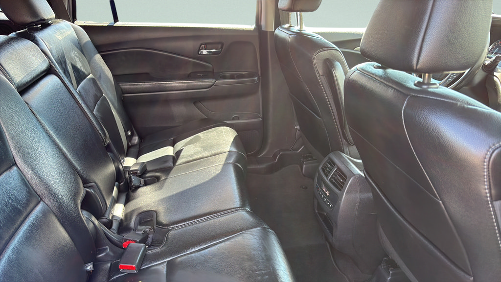 Used 2018 Honda Pilot EX-L image 18