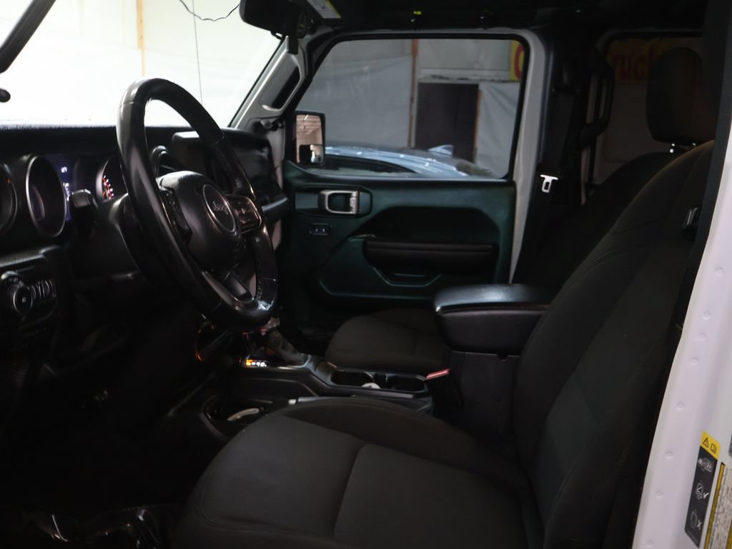Used 2021 Jeep Wrangler Unlimited Sport AWD/4WD image 17