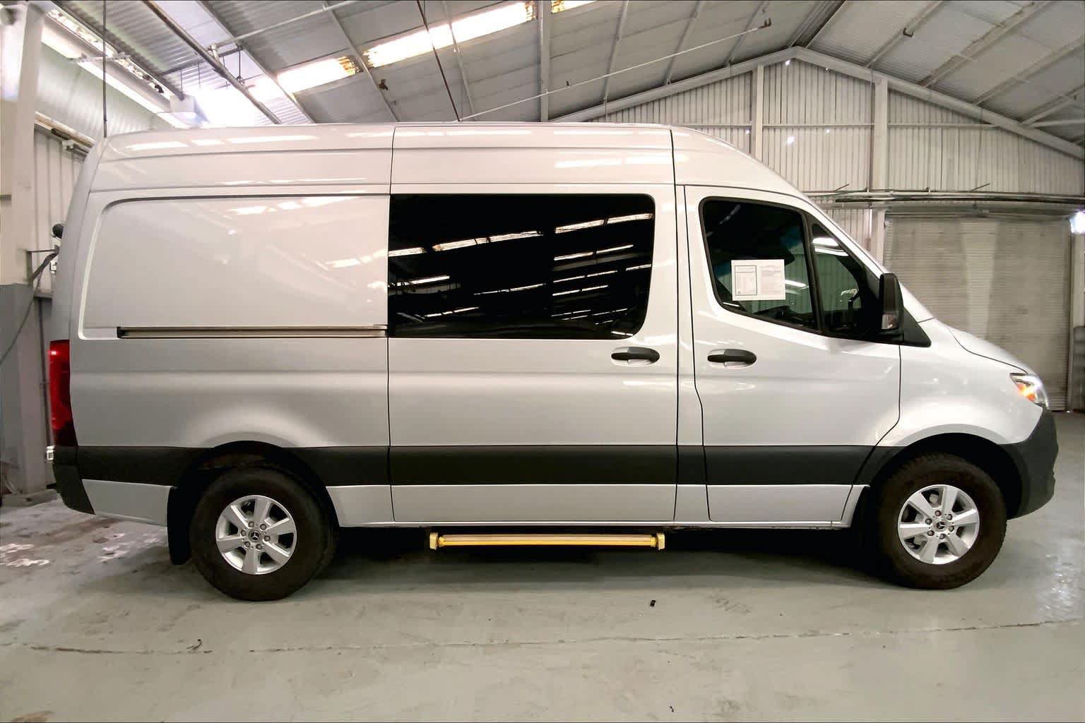 Used 2021 Mercedes-Benz Sprinter 2500 image 5