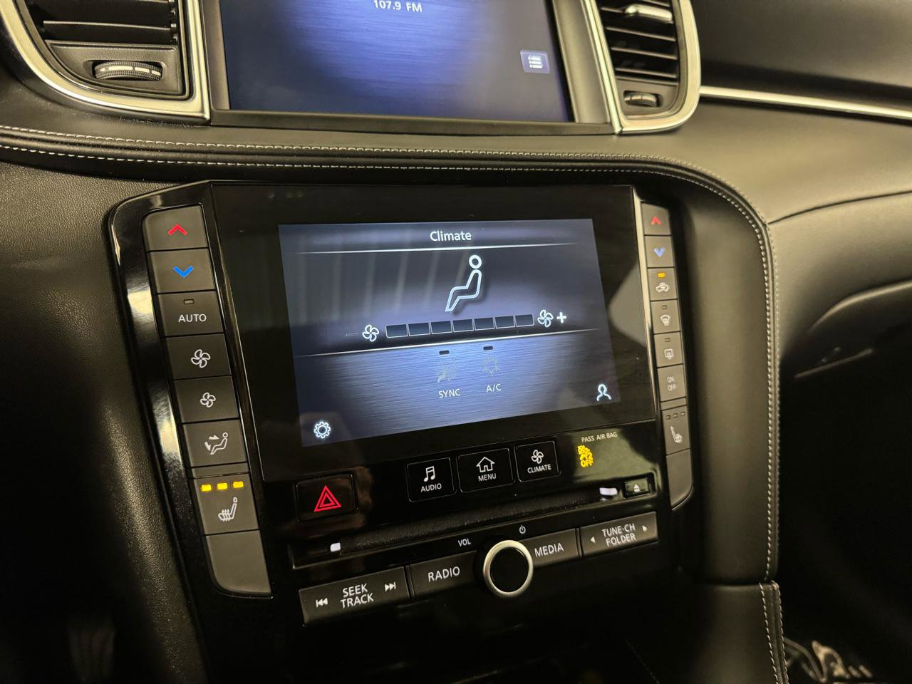 Used 2024 INFINITI QX55 Luxe w/ Cargo Package image 23