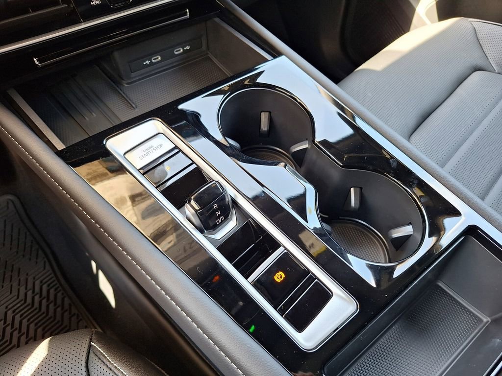 New 2025 Volkswagen Atlas Cross Sport SEL R-Line image 14