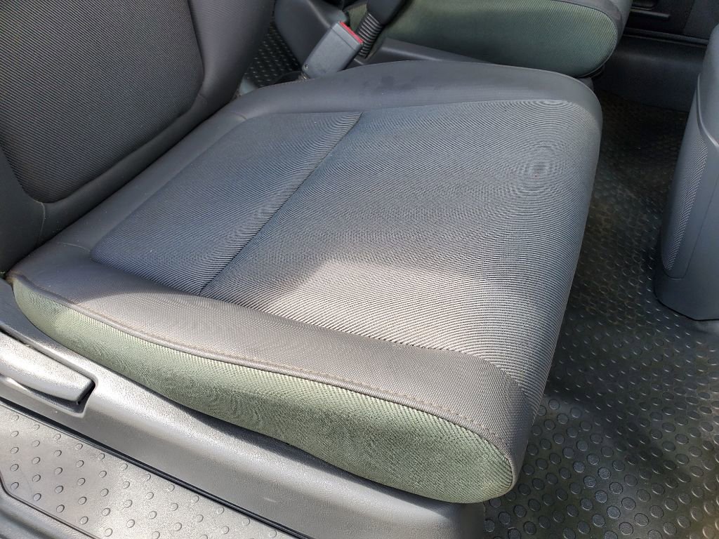 Used 2004 Honda Element EX image 31