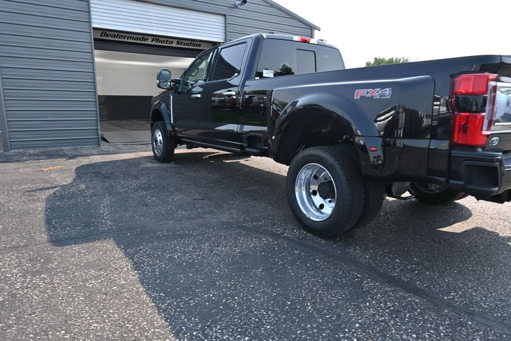 New 2026 Ford F450 Platinum w/ Platinum Plus Package AWD/4WD image 39
