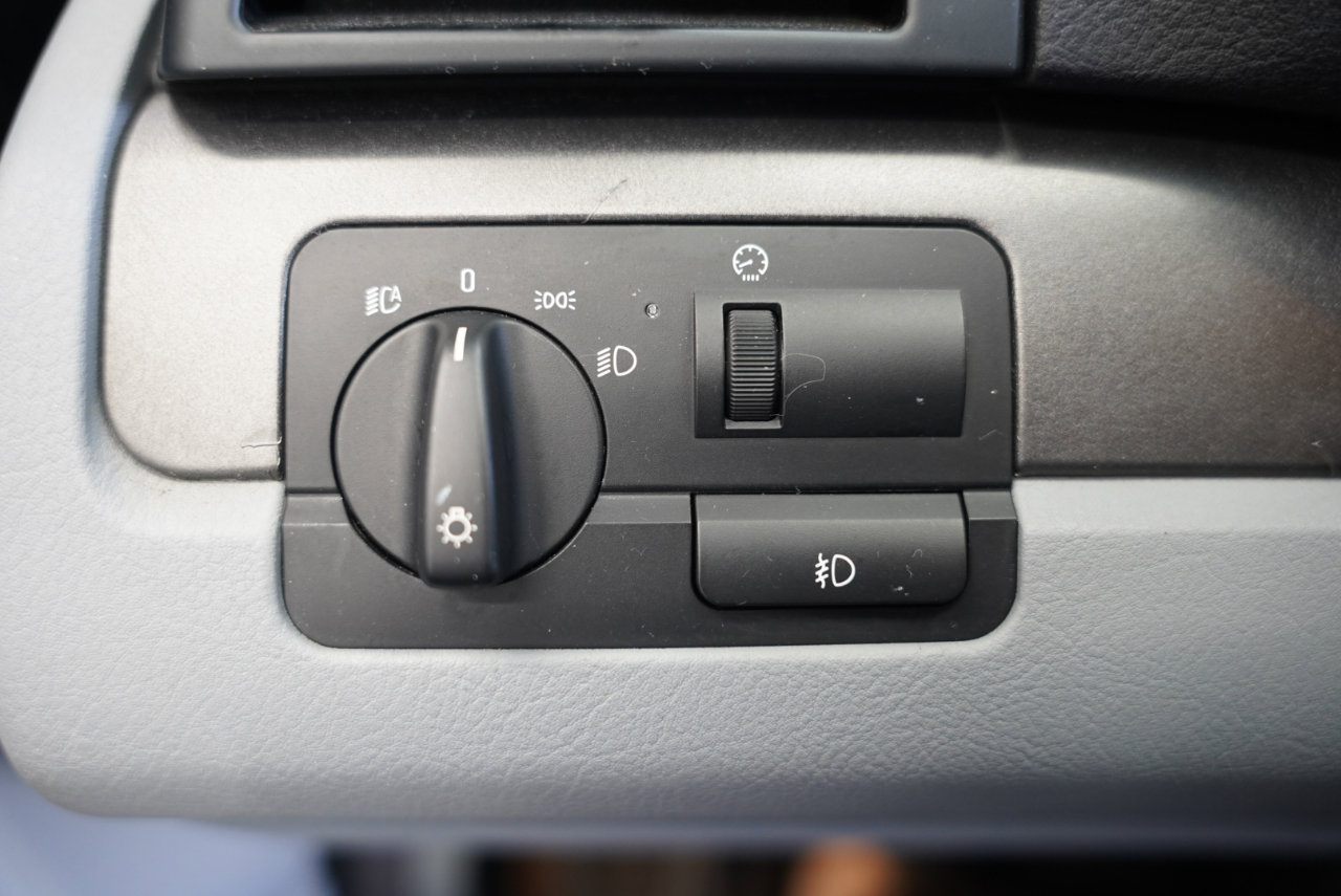 Used 2004 BMW M3 Coupe image 22