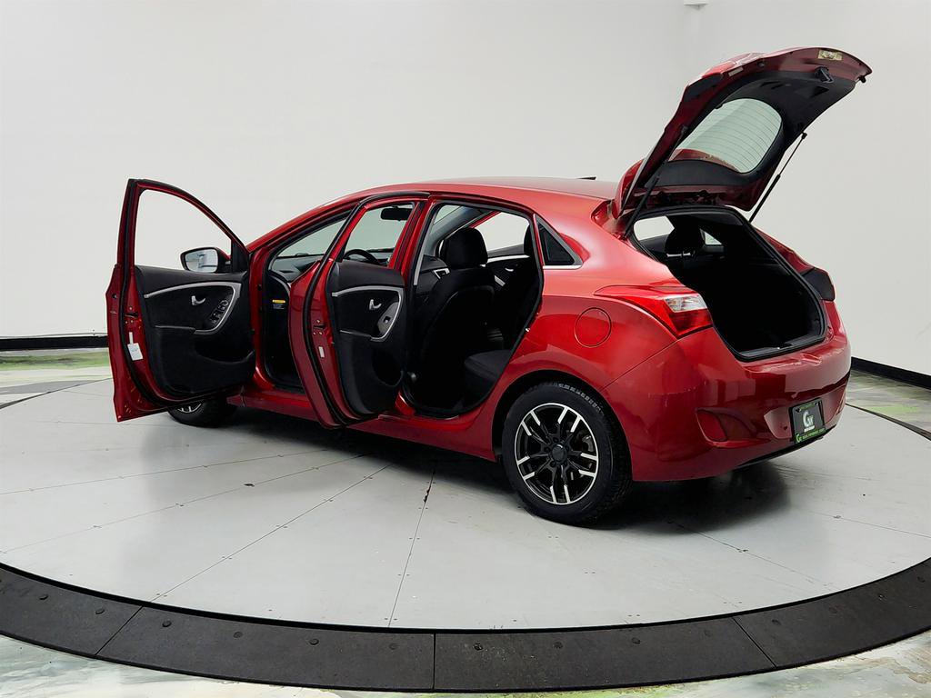 Used 2016 Hyundai Elantra GT FWD image 12