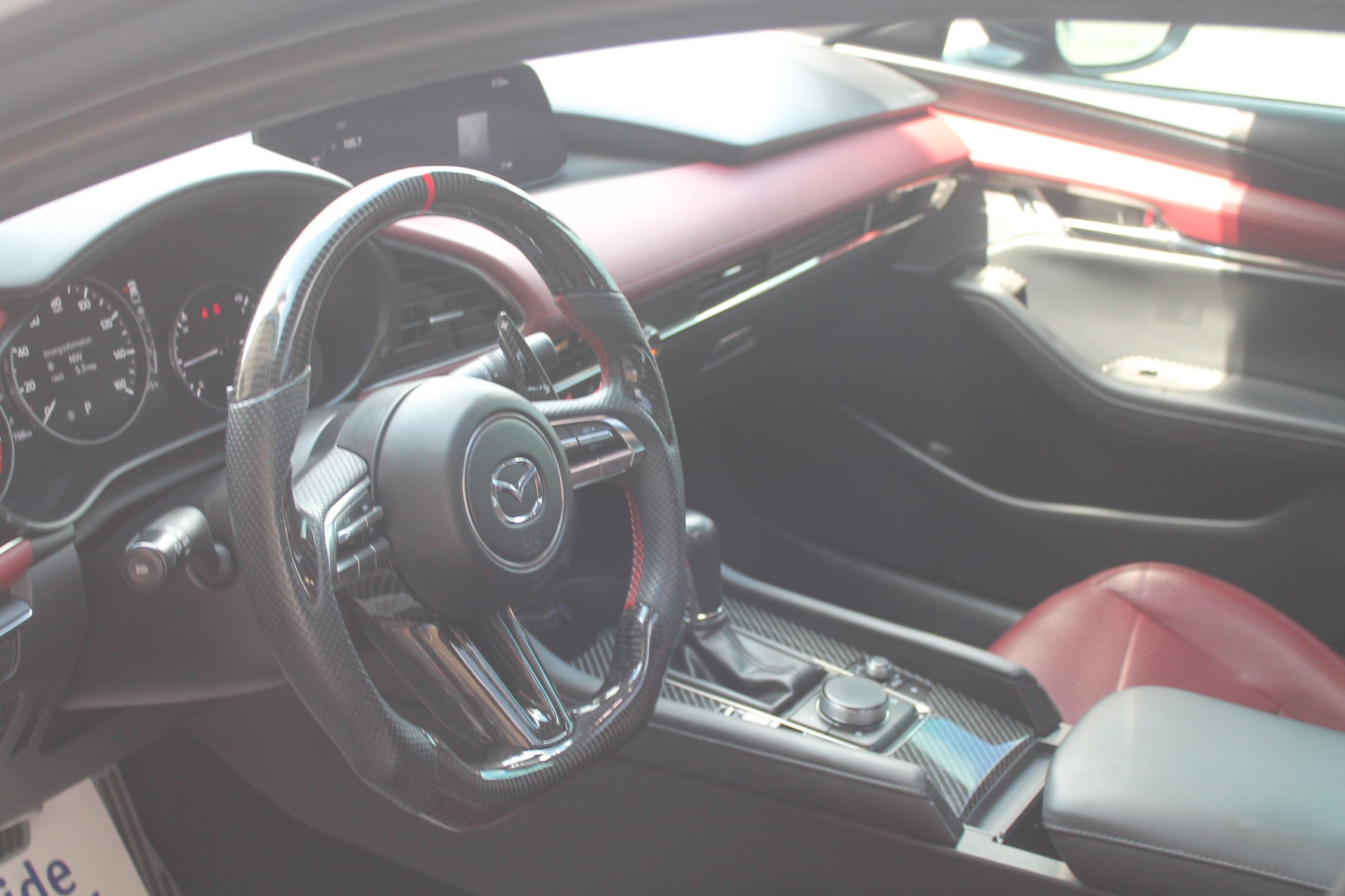 Used 2021 MAZDA MAZDA3 Hatchback w/Premium Plus Pkg image 23