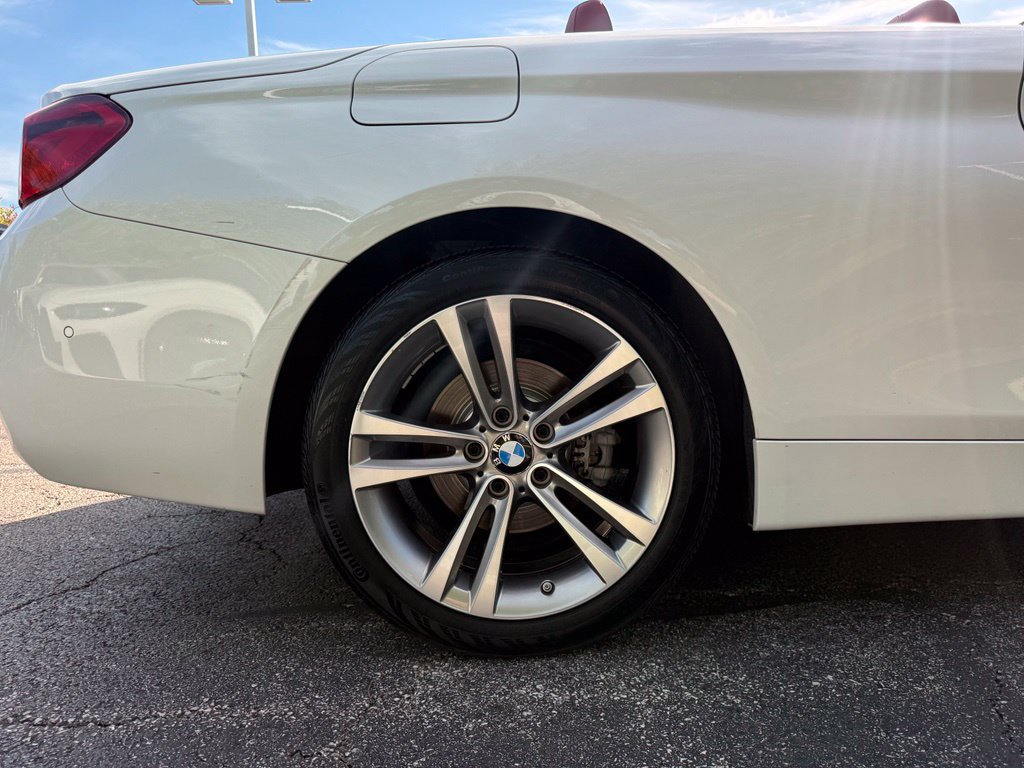 Used 2019 BMW 430i xDrive Convertible w/ Executive Package AWD/4WD image 17