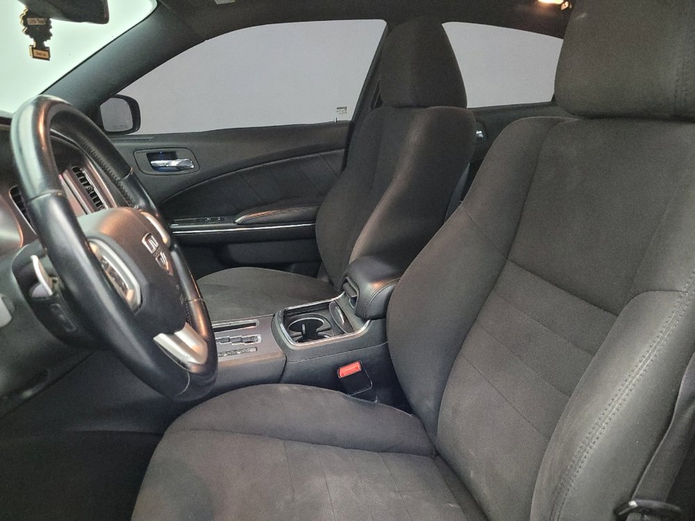 Used 2014 Dodge Charger R/T image 17