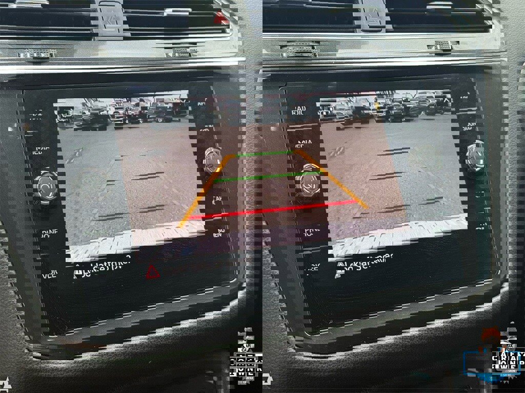 Used 2022 Volkswagen Tiguan SE image 21