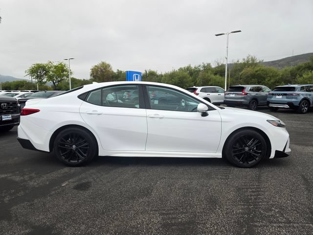 Used 2025 Toyota Camry SE FWD image 6