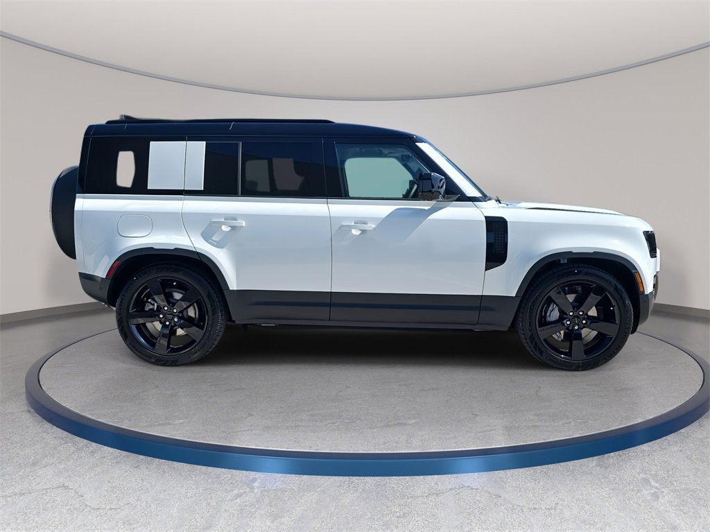 New 2026 Land Rover Defender 110 S image 4