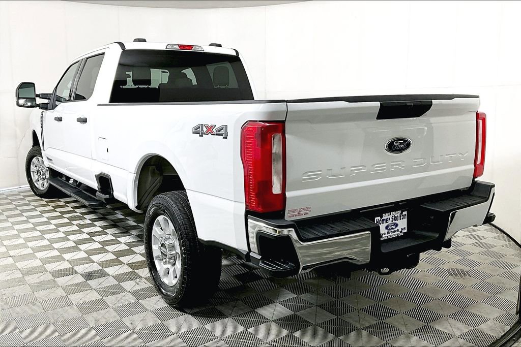Used 2024 Ford F250 XLT image 11