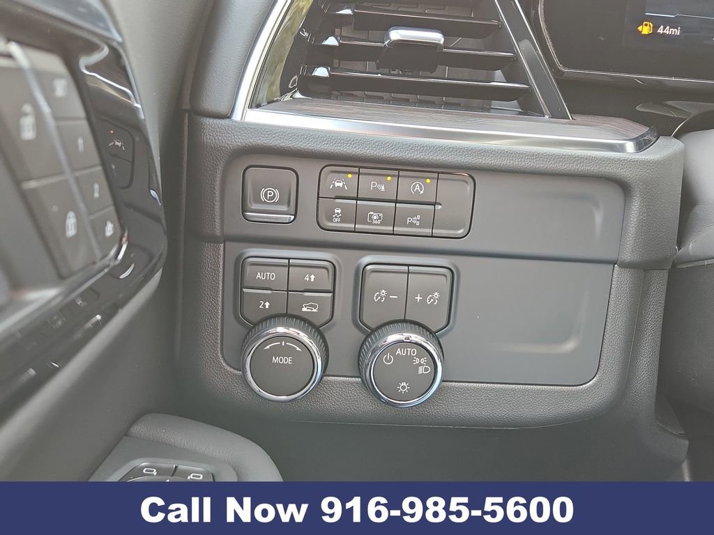 New 2026 Chevrolet Suburban LT image 22