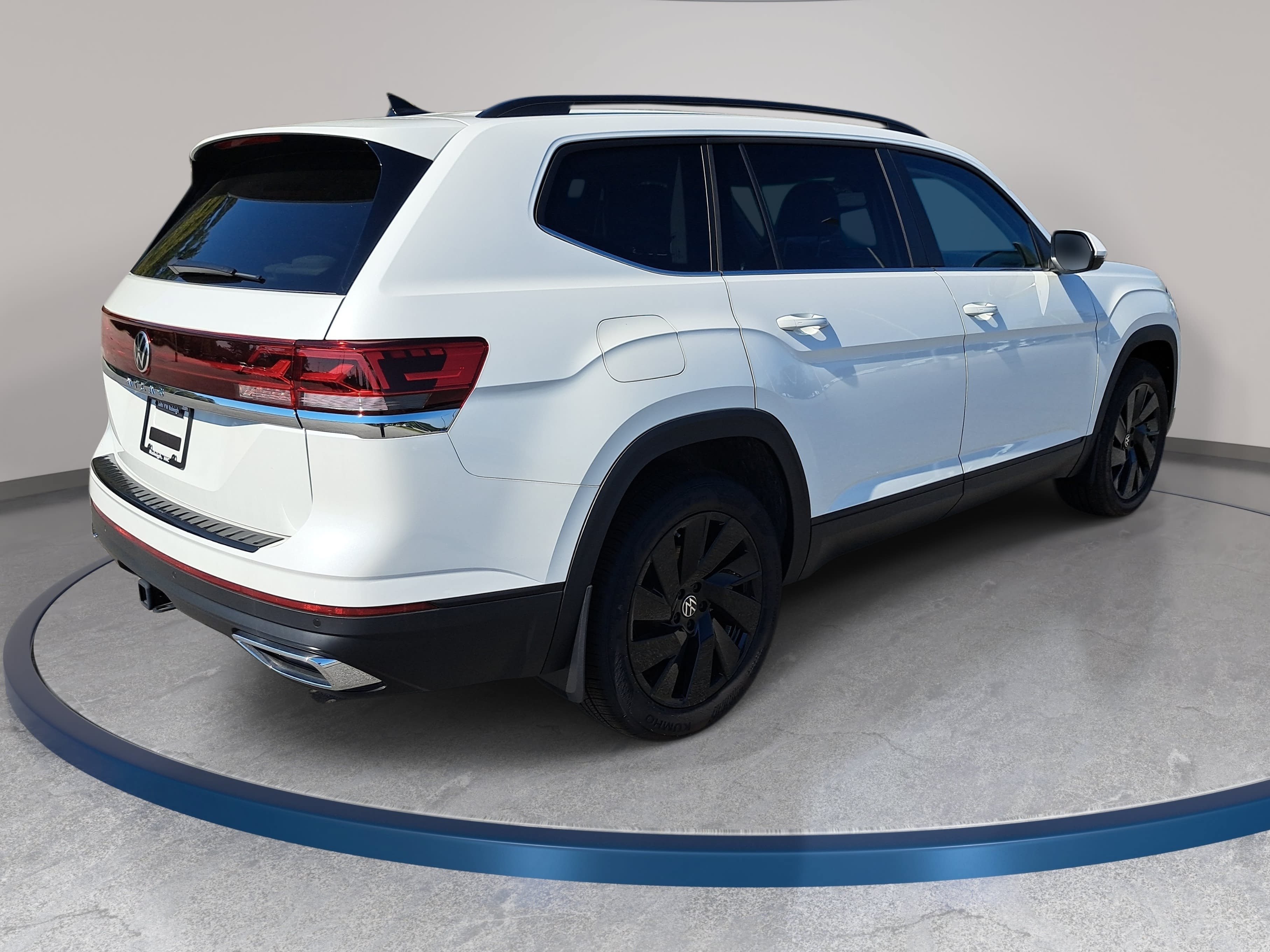 New 2026 Volkswagen Atlas SE FWD image 5