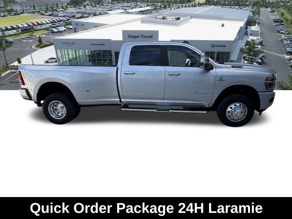 New 2026 RAM 3500 Laramie AWD/4WD image 3