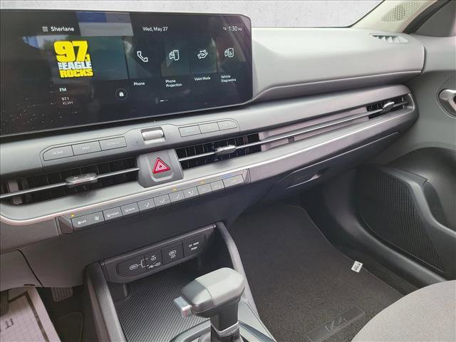 Used 2025 Kia K4 FWD image 18